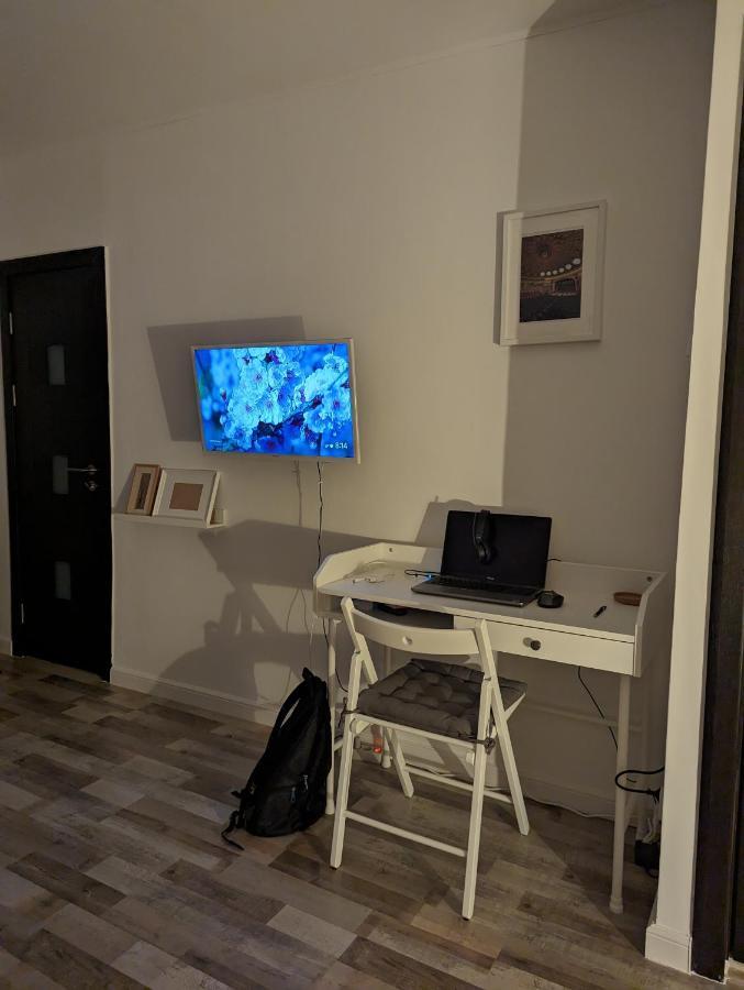 Sebastian Studio Apartment Bucharest Exterior photo