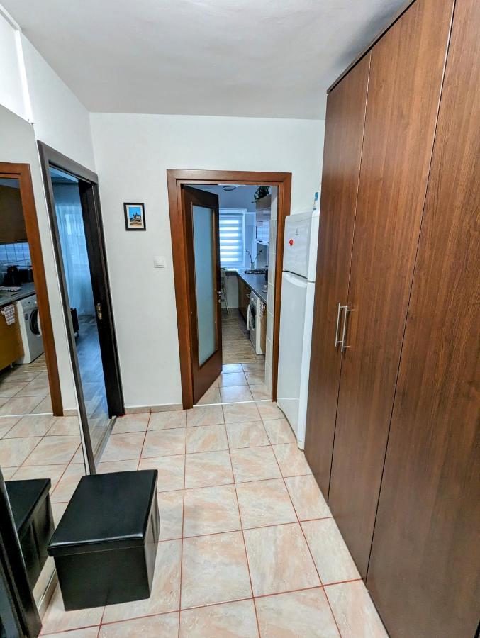 Sebastian Studio Apartment Bucharest Exterior photo